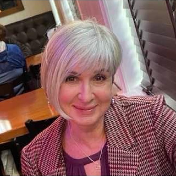 Meet your Posher, Pamela - Picture 1 of 1